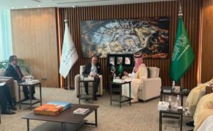 Pakistan, Saudi Arabia Strengthen Cooperation in Finance and Energy Sectors